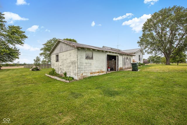 7735 W Shelby 350 S, Franklin, IN 46131