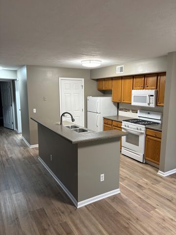 219 Hunters Lane NE 3, Rockford, MI 49341