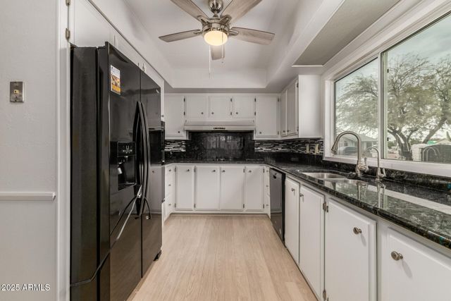 26603 S Lakeview Drive, Sun Lakes, AZ 85248