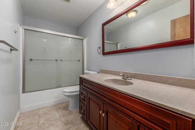 26603 S Lakeview Drive, Sun Lakes, AZ 85248