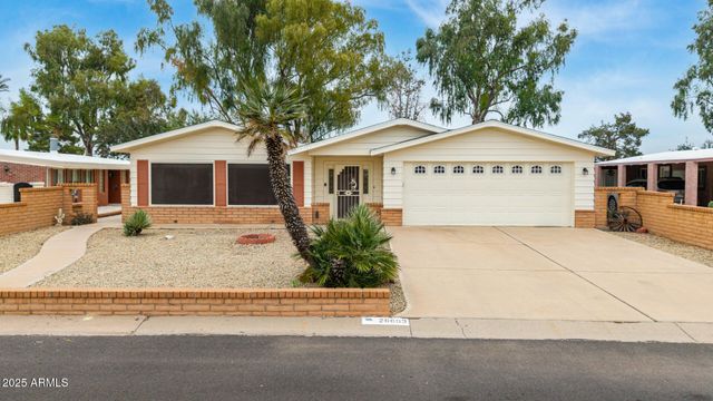 26603 S Lakeview Drive, Sun Lakes, AZ 85248