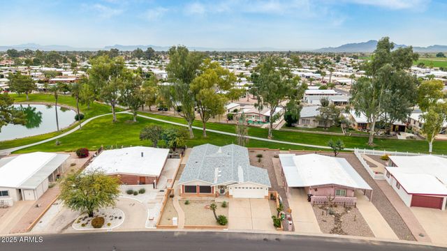 26603 S Lakeview Drive, Sun Lakes, AZ 85248