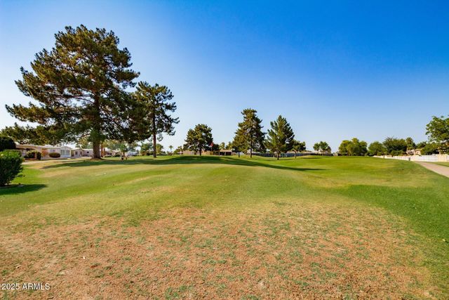 26603 S Lakeview Drive, Sun Lakes, AZ 85248