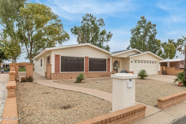 26603 S Lakeview Drive, Sun Lakes, AZ 85248