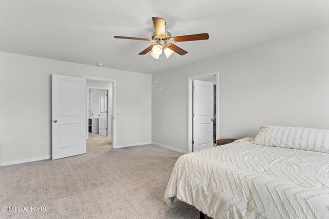 991 Hampton Place Circle, Loudon, TN 37774