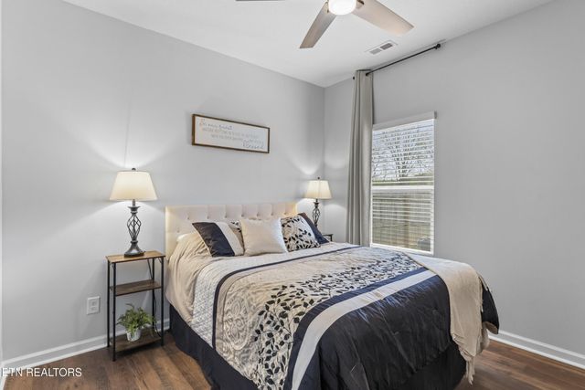 991 Hampton Place Circle, Loudon, TN 37774