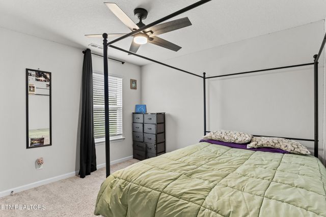 991 Hampton Place Circle, Loudon, TN 37774