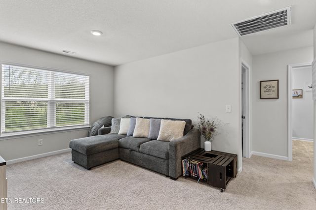 991 Hampton Place Circle, Loudon, TN 37774