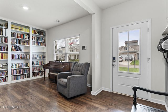 991 Hampton Place Circle, Loudon, TN 37774