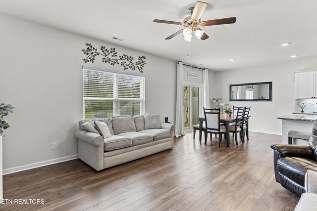 991 Hampton Place Circle, Loudon, TN 37774