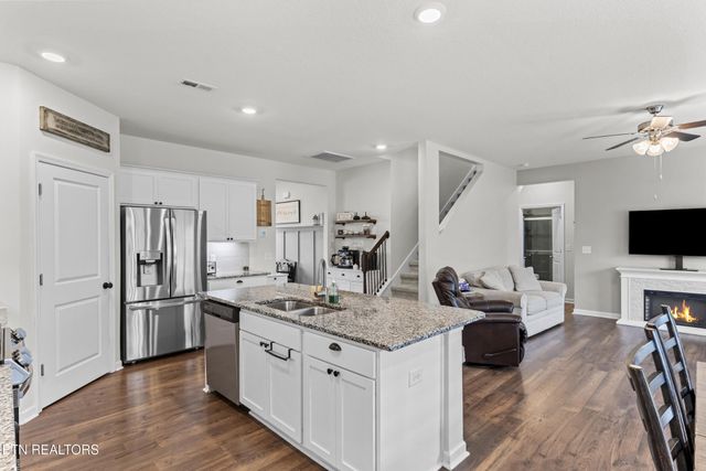 991 Hampton Place Circle, Loudon, TN 37774