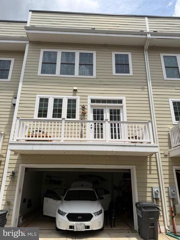 13697 NEIL ARMSTRONG AVE, Herndon, VA 20171
