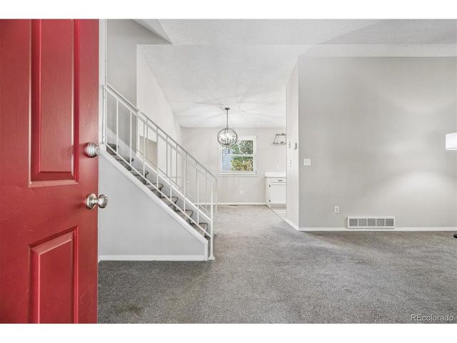 17611 Ponderosa Ave, Parker, CO 80134