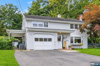 34 Salrit Avenue, Waldwick, NJ 07463