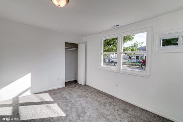 1318 WILSON POINT RD, Baltimore, MD 21220