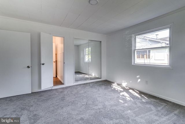 1318 WILSON POINT RD, Baltimore, MD 21220