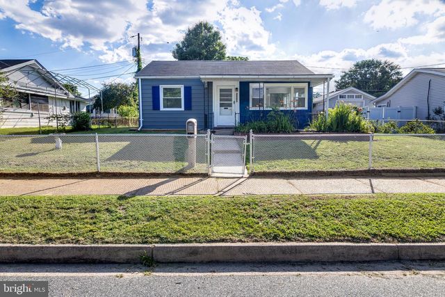 1318 WILSON POINT RD, Baltimore, MD 21220