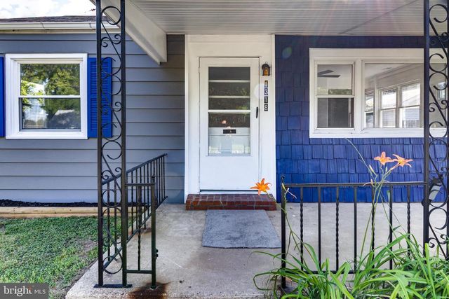 1318 WILSON POINT RD, Baltimore, MD 21220