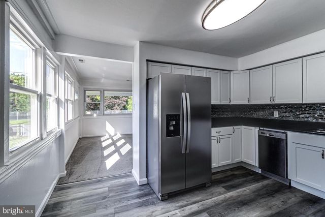 1318 WILSON POINT RD, Baltimore, MD 21220