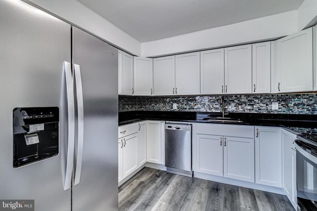 1318 WILSON POINT RD, Baltimore, MD 21220