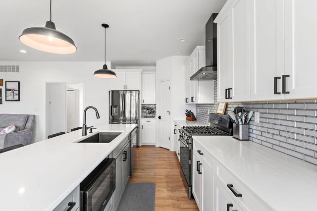 20 E 780 N, Lake Village, IN 46349