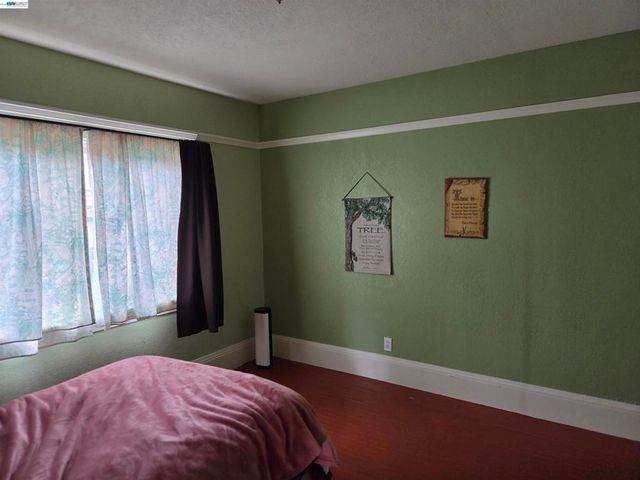 2457 61St Ave, Oakland, CA 94605
