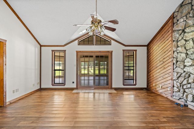 1604 Hollow Way Lane, Quinlan, TX 75474