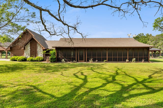 1604 Hollow Way Lane, Quinlan, TX 75474