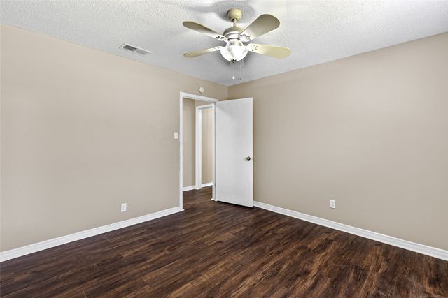 6305 Chapman Drive, Greenville, TX 75402