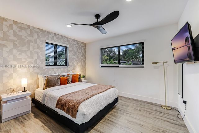 10870 SW 106th Ave, Miami, FL 33176