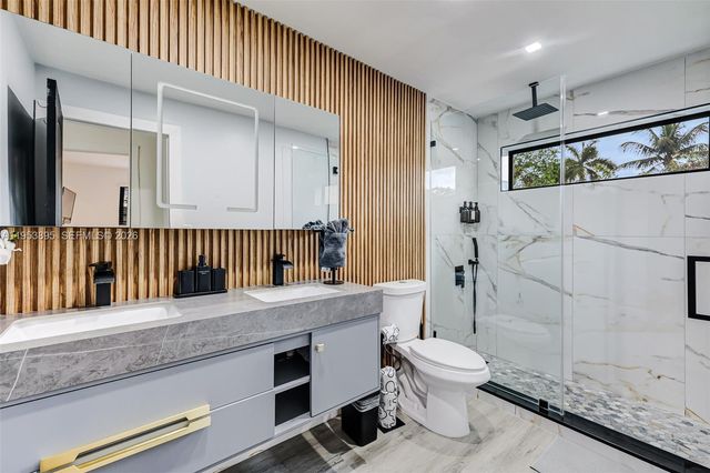 10870 SW 106th Ave, Miami, FL 33176