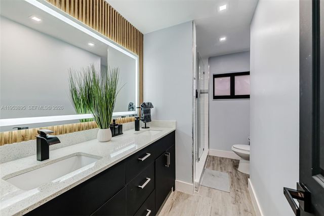 10870 SW 106th Ave, Miami, FL 33176