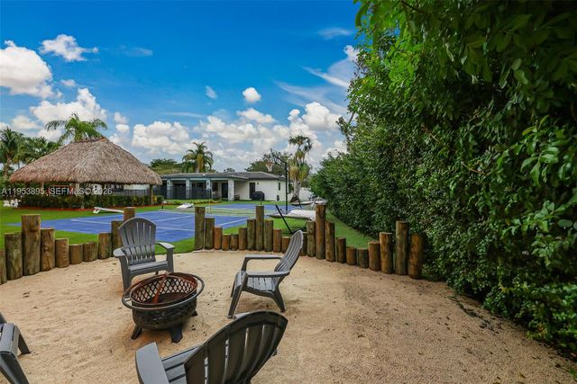 10870 SW 106th Ave, Miami, FL 33176