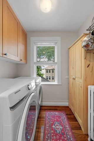 111 Chapman St 111, Watertown, MA 02472