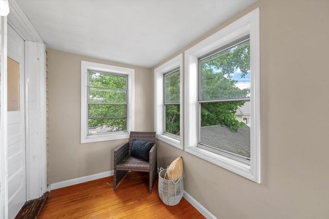 111 Chapman St 111, Watertown, MA 02472