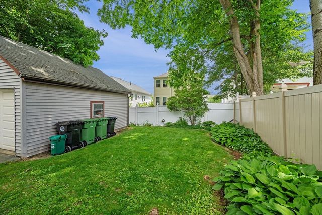 111 Chapman St 111, Watertown, MA 02472