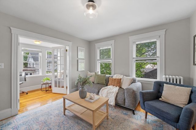 111 Chapman St 111, Watertown, MA 02472