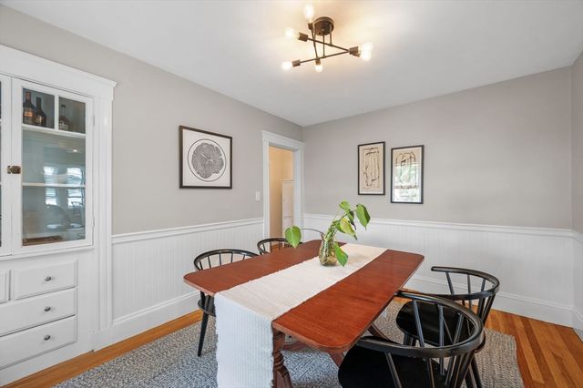 111 Chapman St 111, Watertown, MA 02472