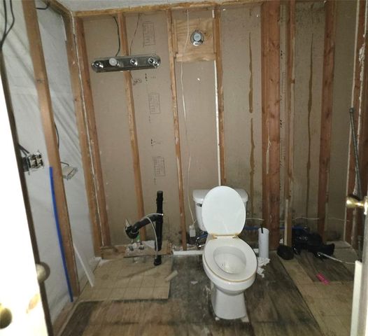 13211 Shady Lane, Old River-winfree, TX 77535
