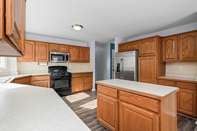 50912 Alden Drive, Macomb, MI 48044