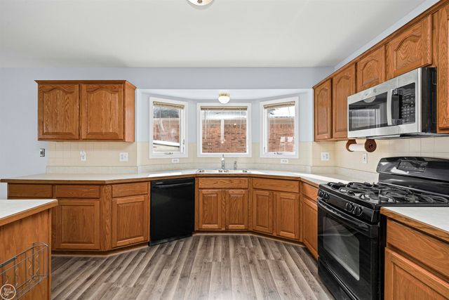 50912 Alden Drive, Macomb, MI 48044