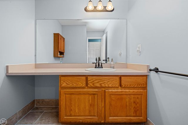 50912 Alden Drive, Macomb, MI 48044