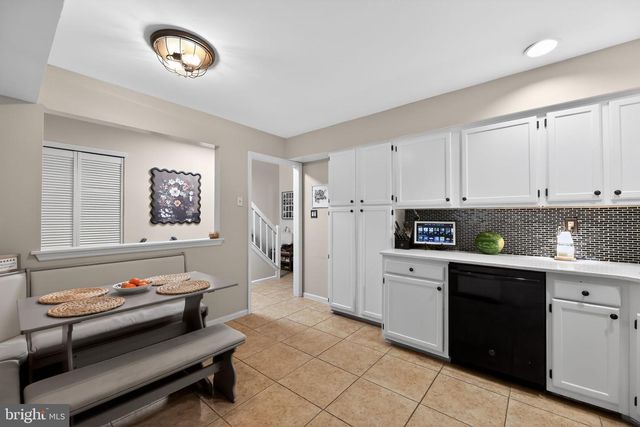 205 ALLENS LN, Mullica Hill, NJ 08062
