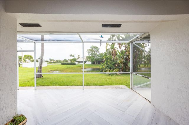 50 Desford Ln, Boynton Beach, FL 33426