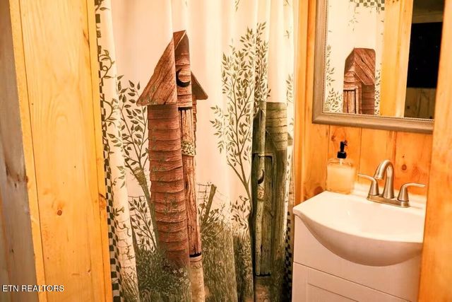 4010 Forest Trail Drive, Sevierville, TN 37876