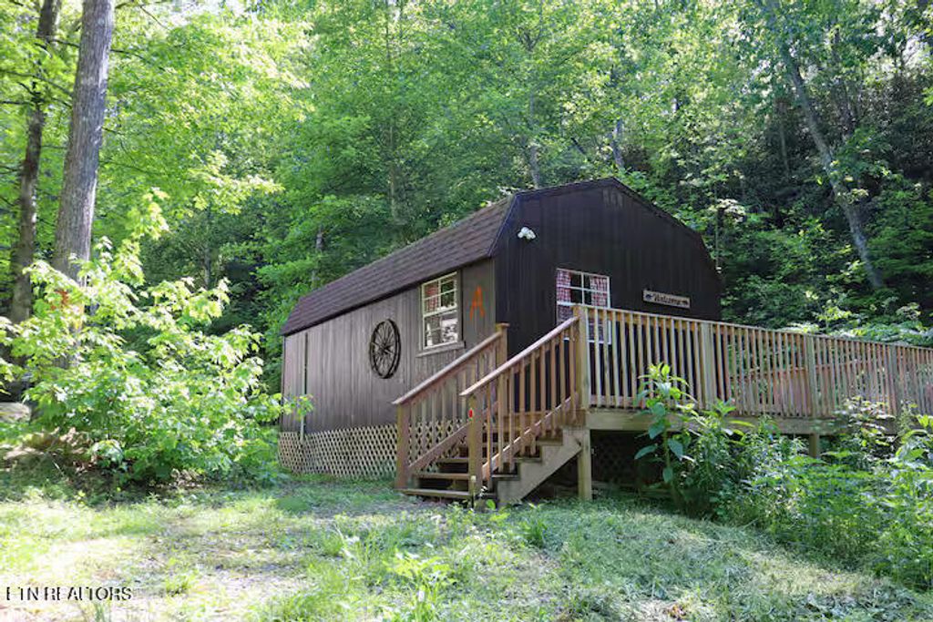4010 Forest Trail Drive, Sevierville, TN 37876