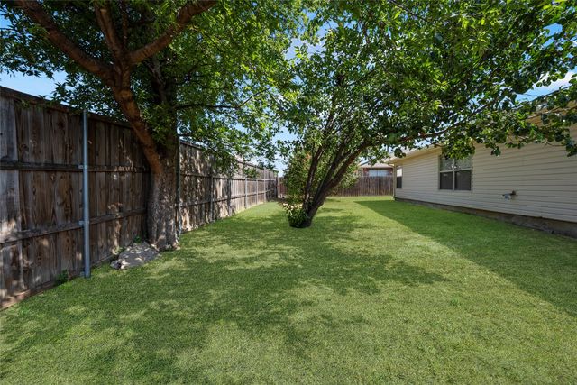 1024 Lake Trail Drive, Little Elm, TX 75068