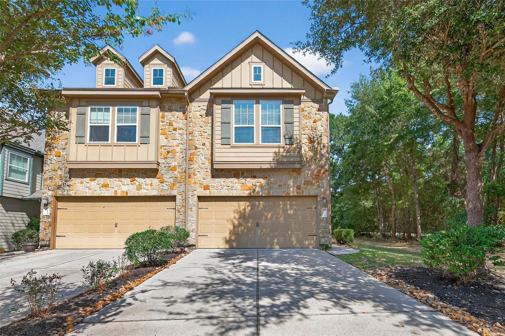 137 Cheswood Manor, The Woodlands, TX 77382