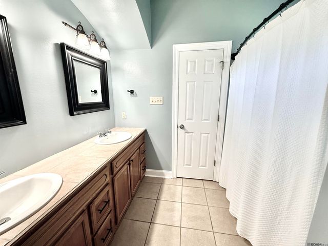 16918 Watkins Rd, Walker, LA 70785