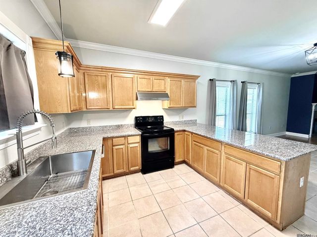 16918 Watkins Rd, Walker, LA 70785